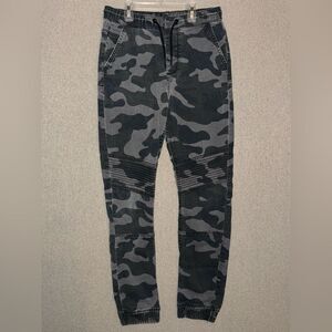 Denim&Co size 11-12 years Black and Gray Camouflage Joggers